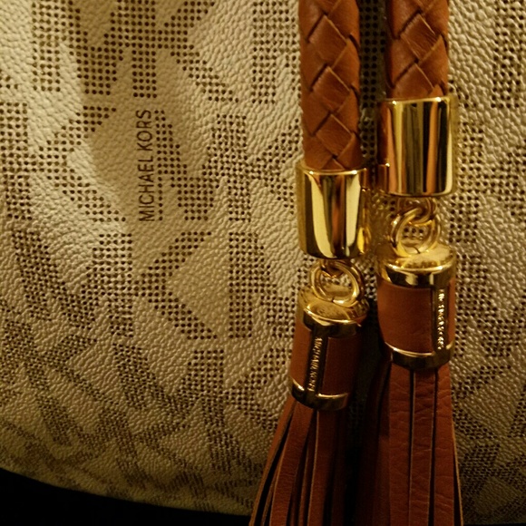 SOLD MICHAEL KORS bag - Picture 4 of 8