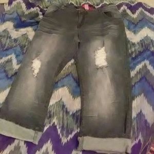 Plus size 24 distressed boyfriend cropped jeans