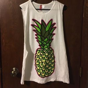 Pineapple muscle tee