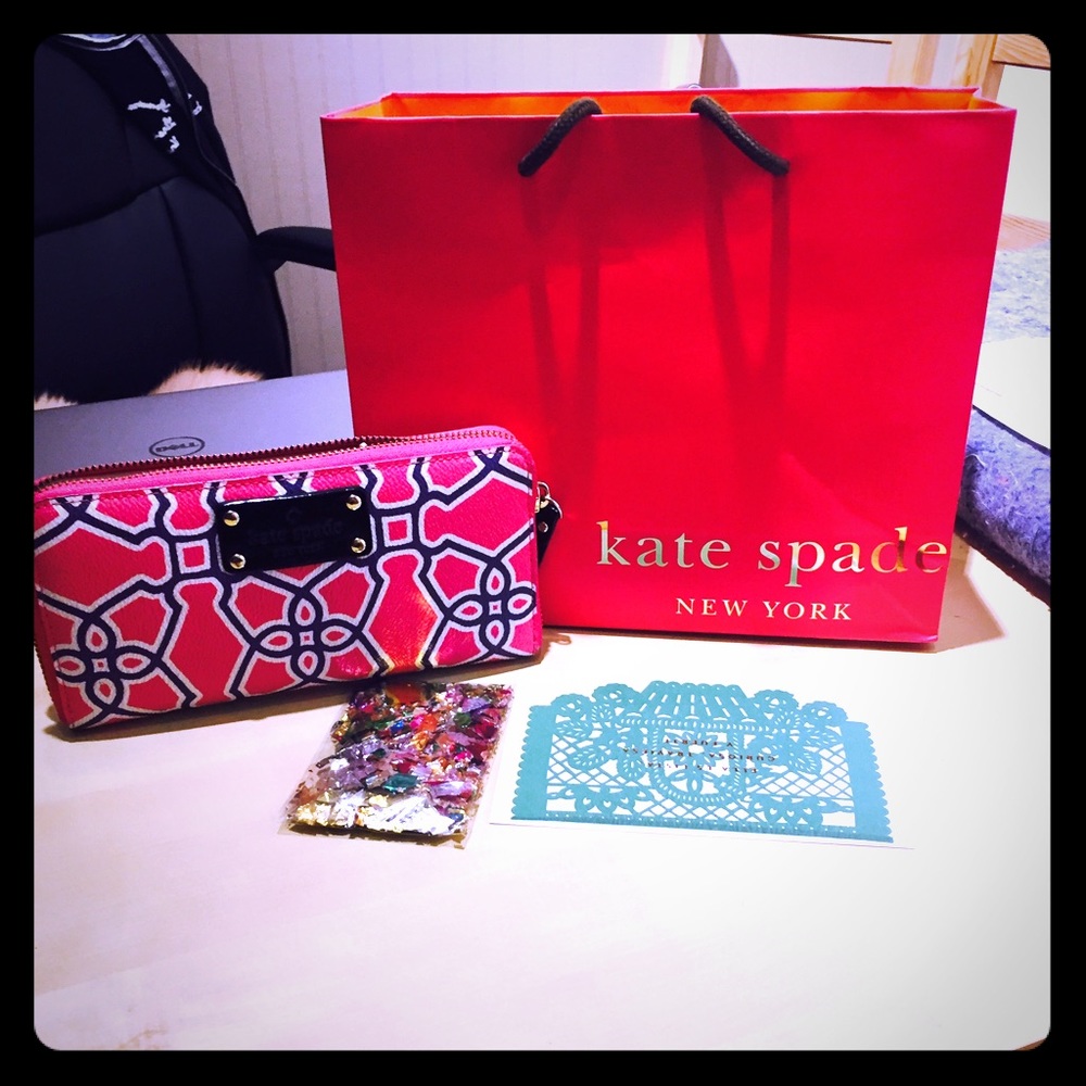 ❌Sold❌Kate Spade Wallet