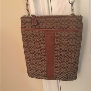 Authentic Coach Signature Cross body Bag