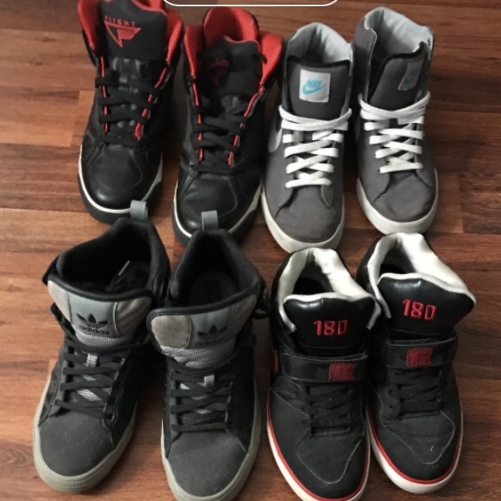 Sneakers