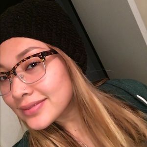 Meet your Posher, Jacquelin