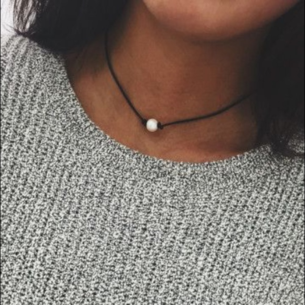 Pearl Choker Necklace  (good quality usually $30)