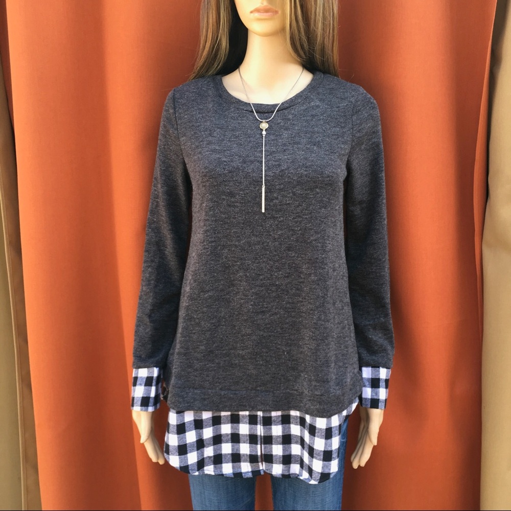 Checkmate Layered Tunic - Picture 2 of 6