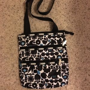 LeSportsac Kasey crossbody