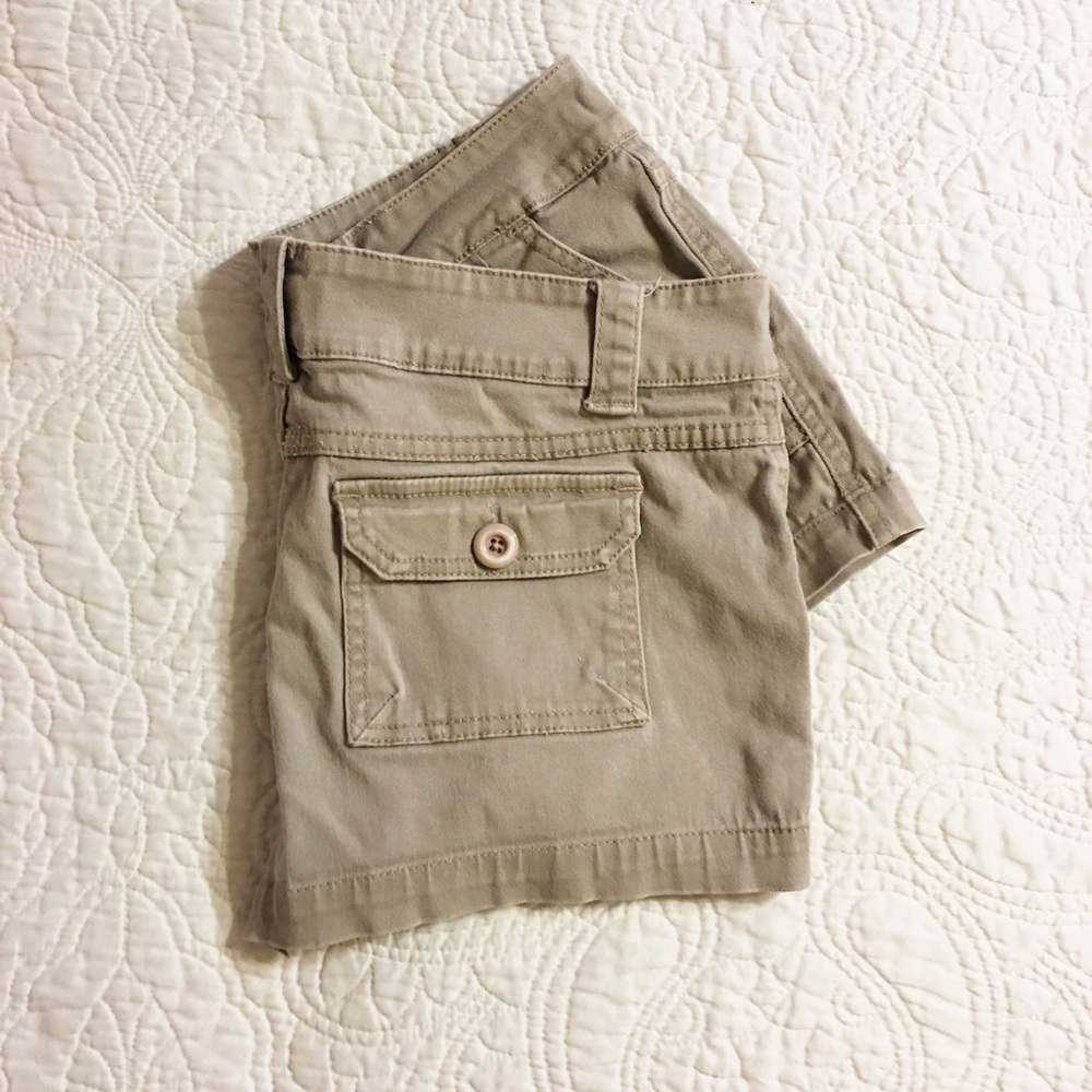 Khaki shorts