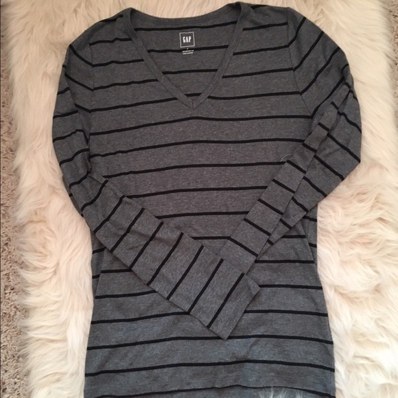 GAP Tops - Gap stripe shirt