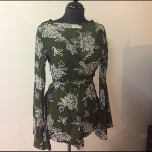 Abercrombie & Fitch romper