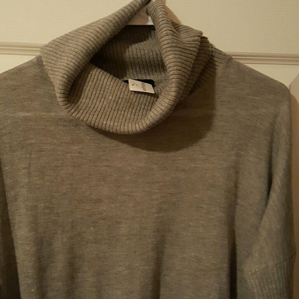 Sweater! - Picture 2 of 2