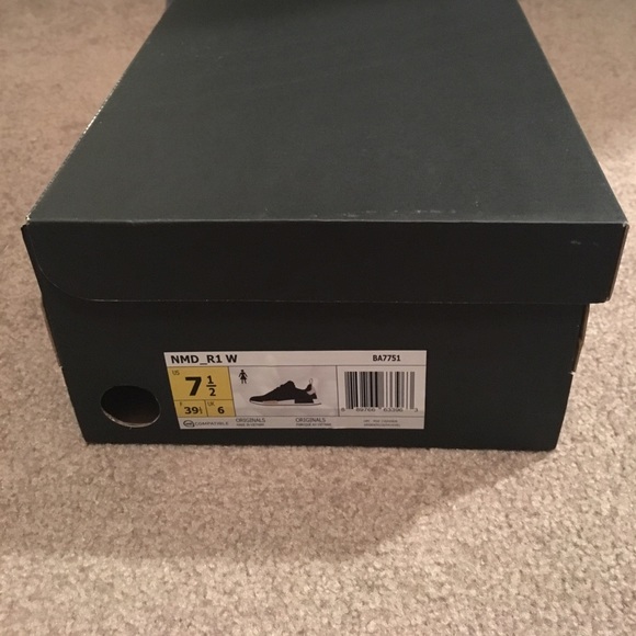 Adidas NMD R1 - Picture 4 of 4