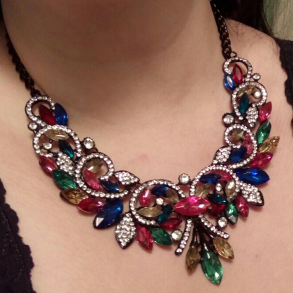 New Mullticolor Bib Necklace