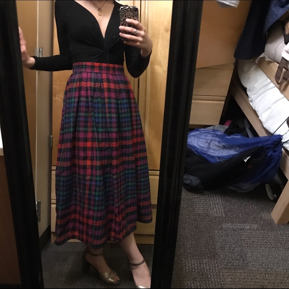 Long Pleated Plaid Winter Skirt