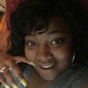 Meet your Posher, Iris