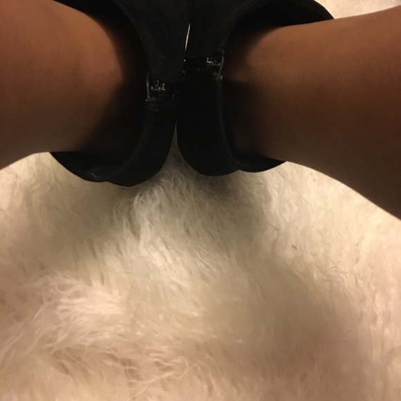 Black suede booties - Picture 8 of 8
