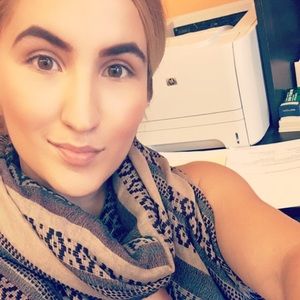 Meet your Posher, Diana