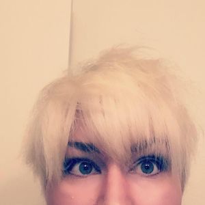 Meet your Posher, Chloé
