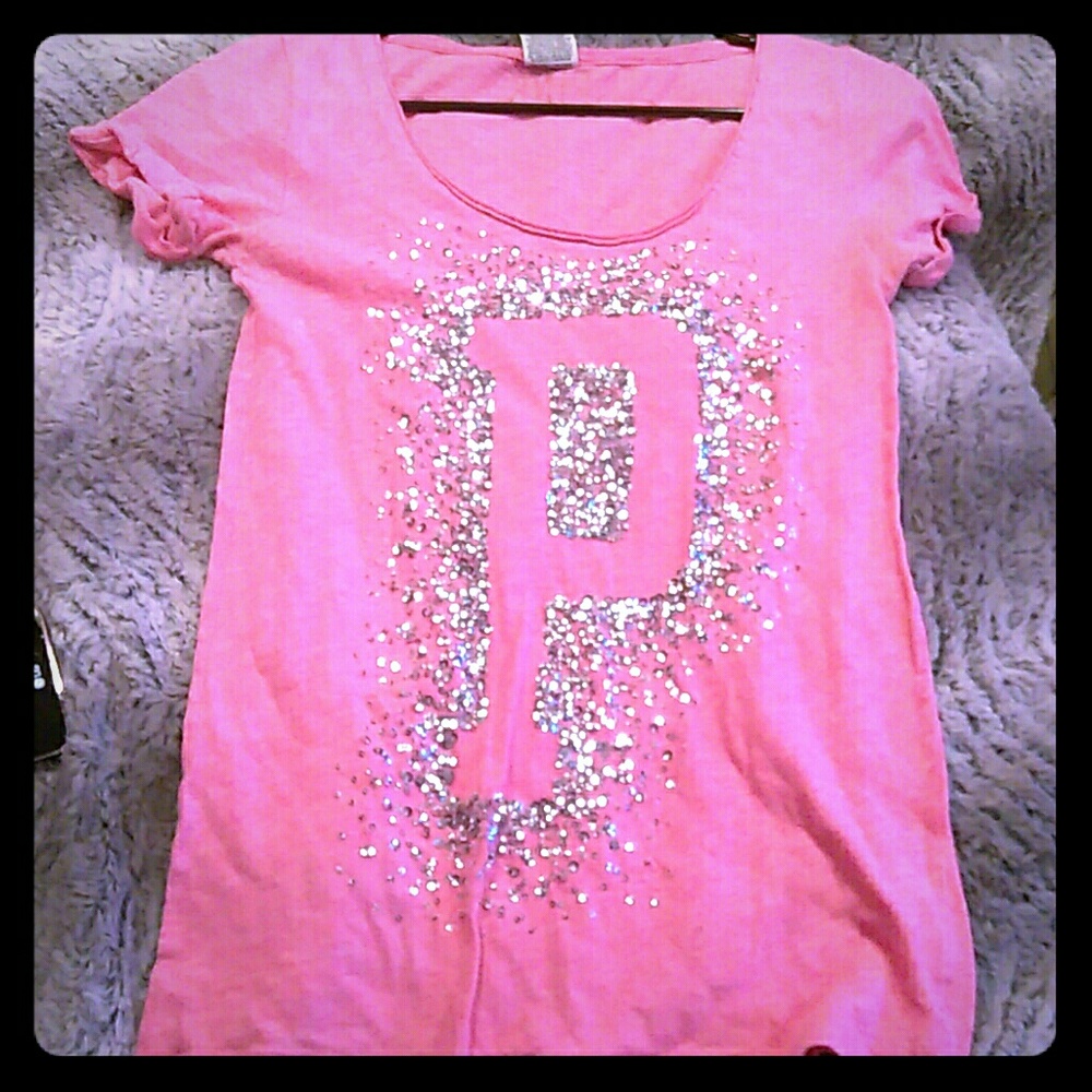 Victoria Secret 'P' logo t-shirt