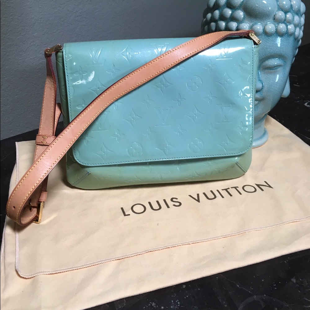 Authentic LV Thompson Street