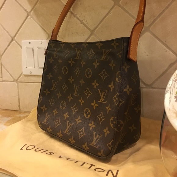 Louis Vuitton Handbag - Picture 3 of 7