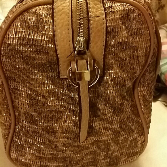 Brown handbag - Picture 3 of 8