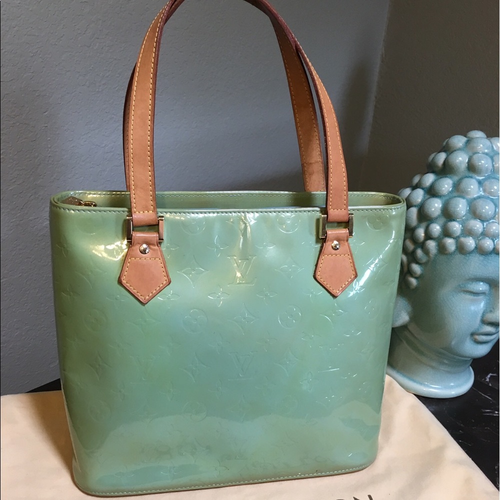 Authentic LV Houston Vernis