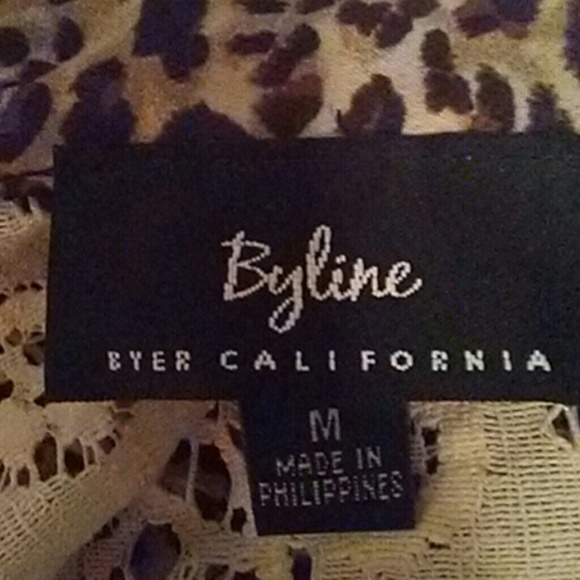 Blouse - Picture 2 of 3