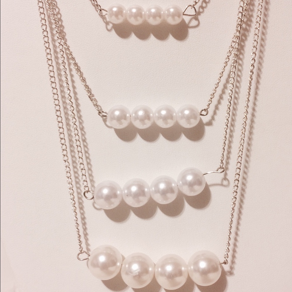 Four Suspended Tiered Pearl Necklace - Picture 5 of 5