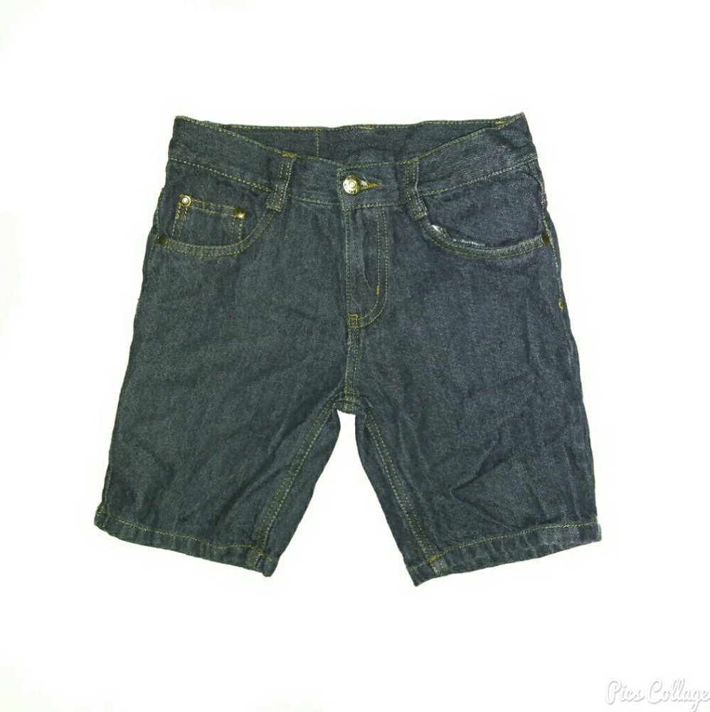 Akuma Denim Shorts - size 8