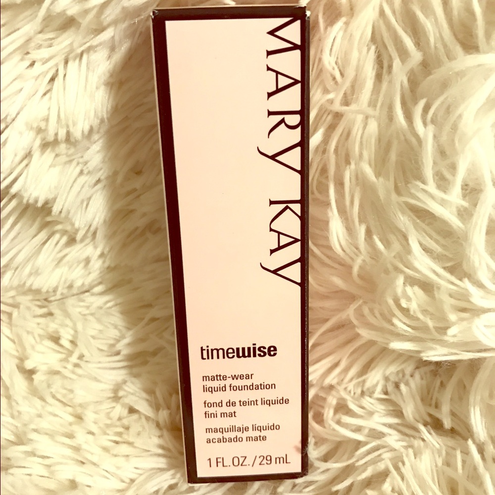 Mary Kay Timewise Foundation Ivory 2.