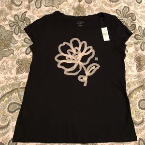 Black and cream flower tee