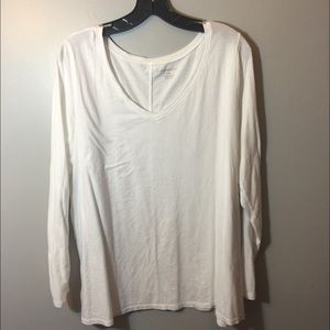 #107 white long sleeve tee