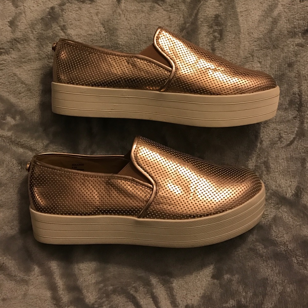 Steve Madden platform slip ons