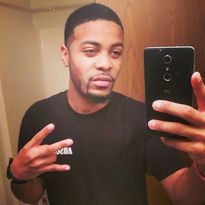 Meet your Posher, De-j