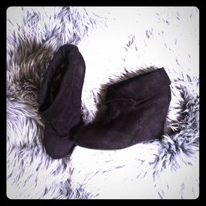 Ladies black wedge booties *EUC* size 8