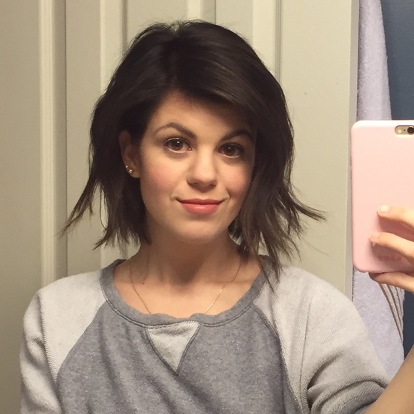 Meet your Posher, Emily - Picture 2 of 2