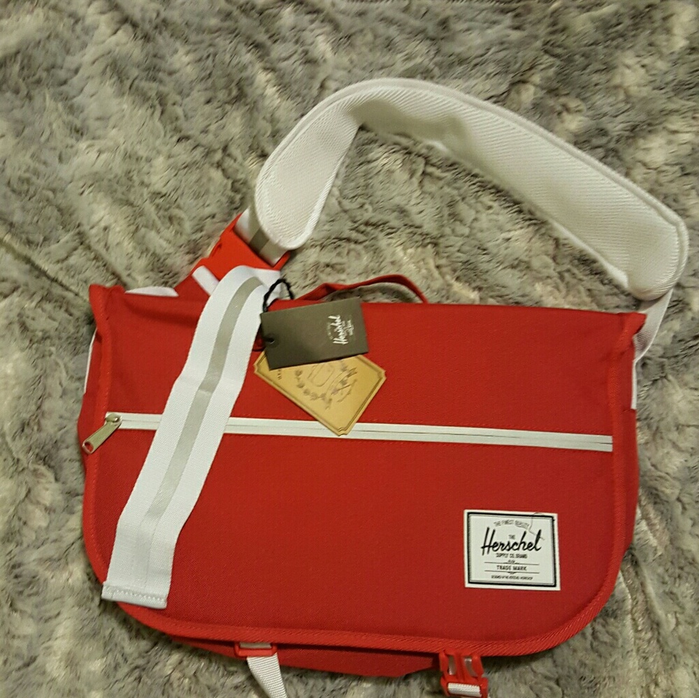Hershel Red Messenger Bag - Picture 1 of 2