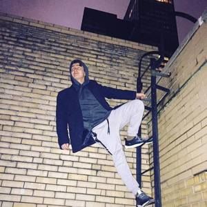 Meet your Posher, Devin