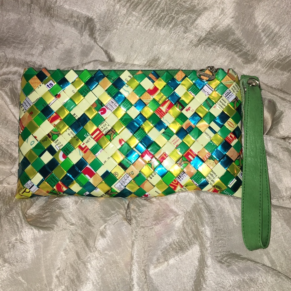 Wrapper Wristlet  NWOT