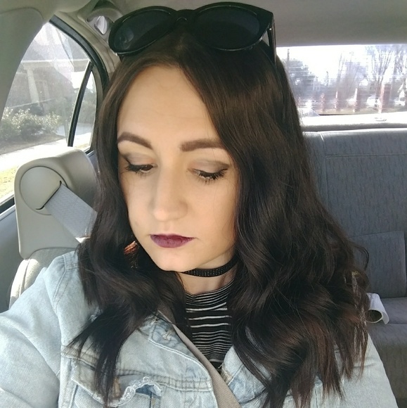 Meet your Posher, Haley - Picture 1 of 1