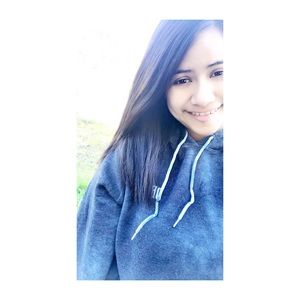 Meet your Posher, Yasmin