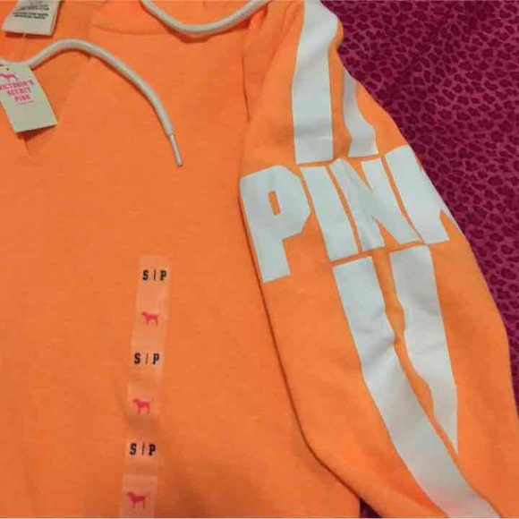 🆕 VS PINK Sweater S - Picture 2 of 2