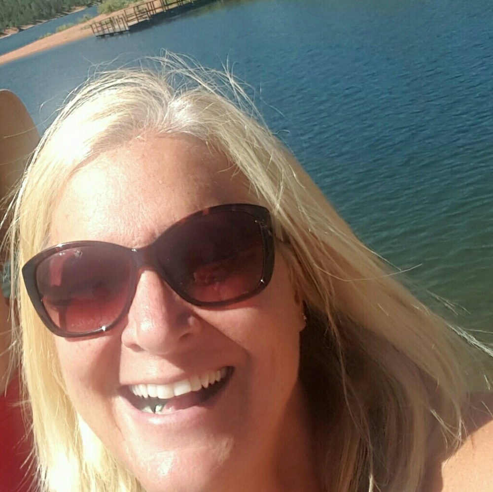 Meet your Posher, Sharon