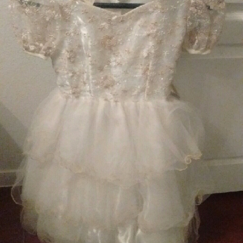 Beautiful White and Gold Dress (kids 12)