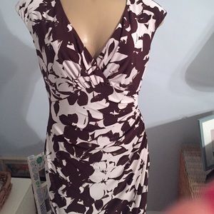 V-neck dress
