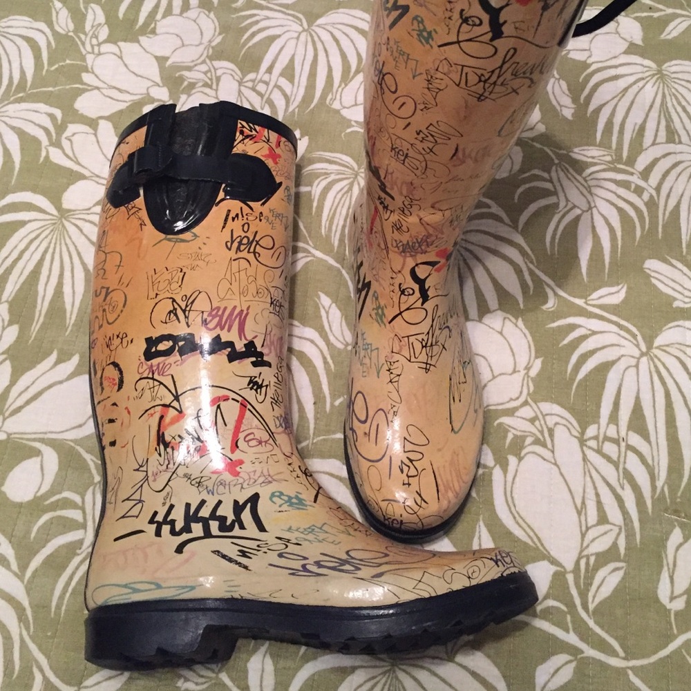 Rain boots