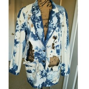 🚫SOLD🚫Destroyed Vintage Denim Jacket