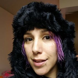 Meet your Posher, Cassie