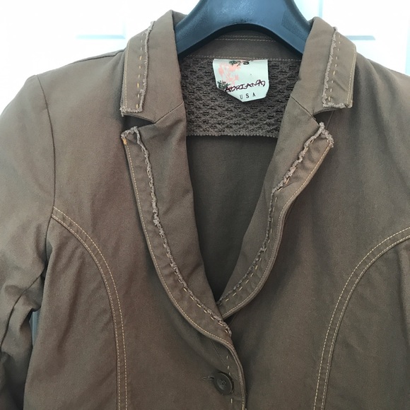 Adriana USA brown jacket with decorative stitching - Picture 3 of 7