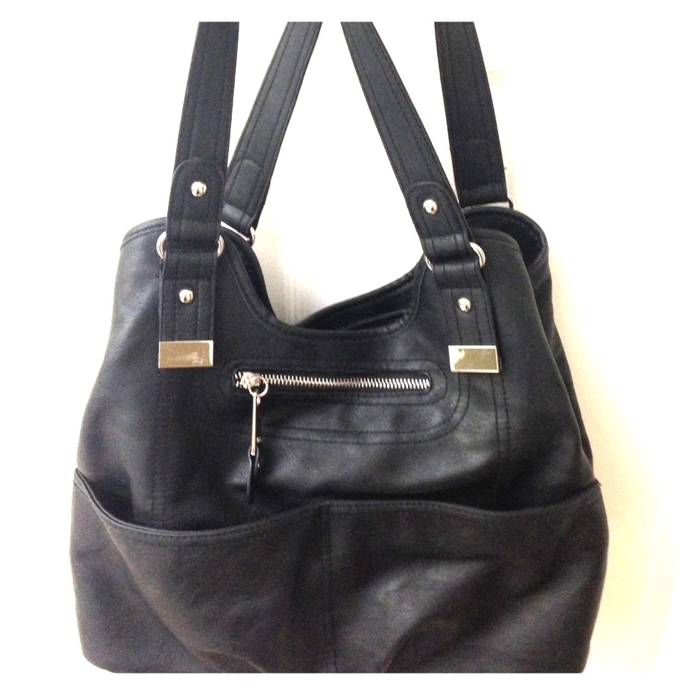 Genuine leather purse like New condition.